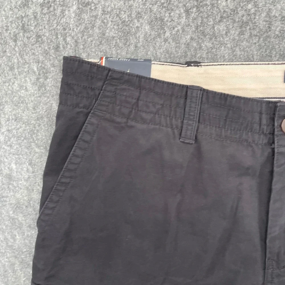 Tommy Hilfiger Cargo Shorts Mens 40 Black Cotton Twill Utility Pockets